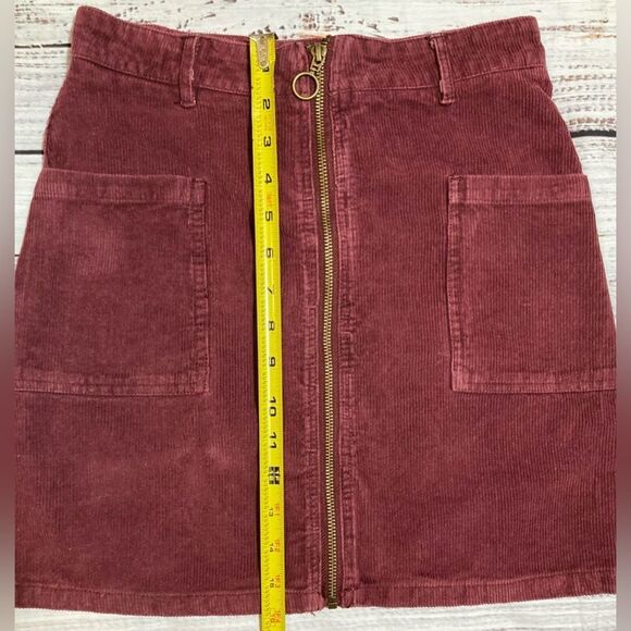 Altar’d State Corduroy Mini Skirt Zippered Maroon with pockets size Small - Picture 8 of 8